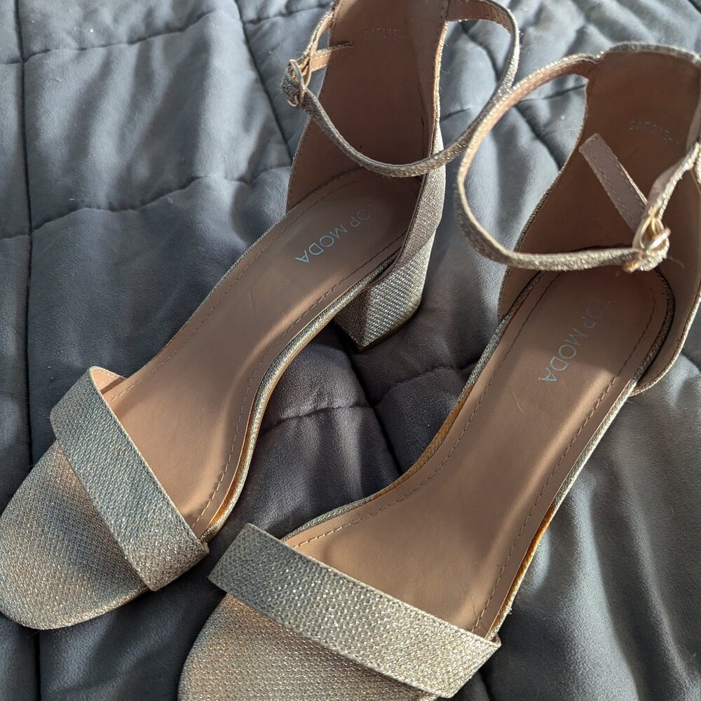 TOP Moda Darcie-1 Ankle Strap Chunky Low Heel Dress Sandal